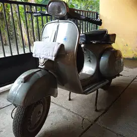 VESPA SPRINT TAHUN 1977