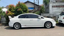 Honda Civic 2010 Bensin