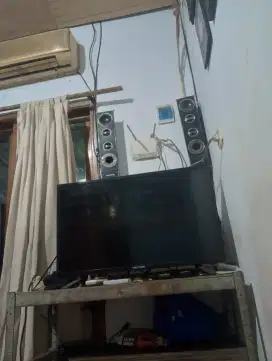 Di jual tv digital 32 inc ,rusak macet -Nego