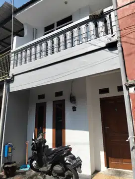 Sewa kontrakan 4 kamar Suhat Dinoyo Malang