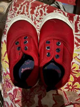 Sepatu bubble gummers