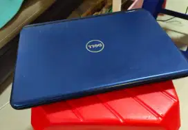 Di jual segera 1 laptop lengkap