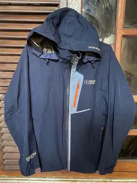 Jaket outdoor gortex kolon sport size m vit L