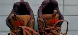 Sepatu hiking/gunung TNF gorotex