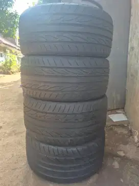 Ban copotan Mercy Yokohama advan Fleva 235/35 R19 265/30 R19 ..4pcs