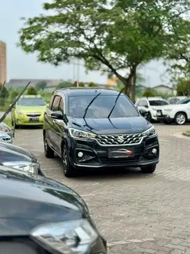 (Cash) Ertiga Gx hybrid at 2023 hitam termurah dp kredit bagus