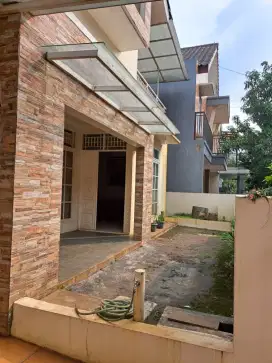 Rumah Lokasi Strategis Bintaro sektor 9