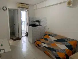 Sewa 2 Kamar semi furnished Samping mall Apartemen Bassura City