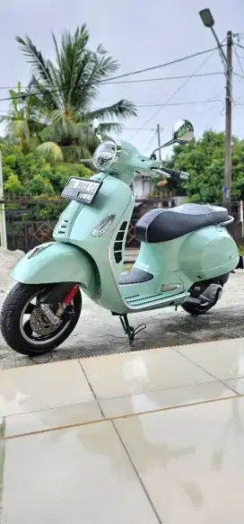 Vespa GTS Super 2022