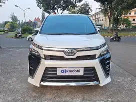 DP 5% Toyota Voxy 2.0 Bensin-AT 2020 BRE