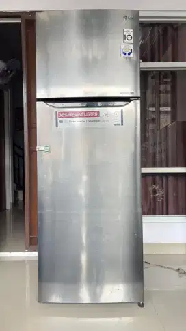 kulkas LG 2 pintu jumbo