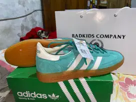 Sepatu Adidas Handball Spezial Sporty and Rich Green