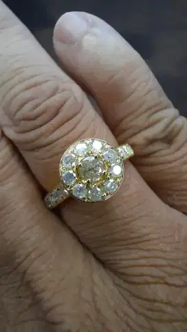 Cincin perak berlian