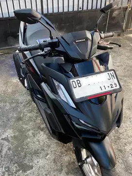 Honda Vario 160 CBS ISS 2024 lengkap surat pajak on