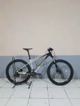POLYGON XTRADA 6 TAHUN 2022