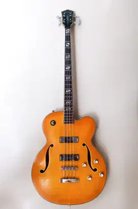 Washburn Semi Hollow Bass