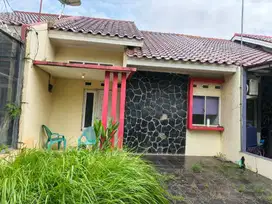 Disewakan rumah di H Abih Jatiasih Dekat Kota Cinema Mall