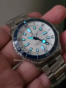 Breitling Superocean 42 Automatic White dial