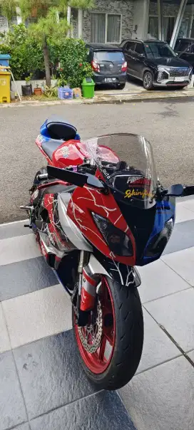 Dijual Kawasaki ZX6R