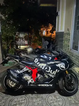 all new CBR 250RR mystiqblue
