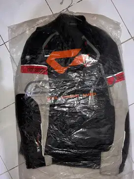 Helm Contin Osiris LE – Grey Black | Size XL | Kondisi Istimewa