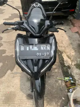 Motor Vario 125 Tahun 2022 (Pakean Perempuan)
