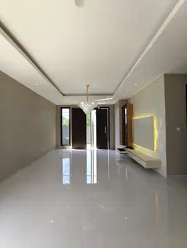 DIJUAL RUMAH Araya Tahap 2, Baru Gress Modern Tropical, Hook