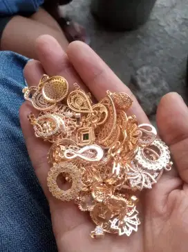 Nerima segala macam emas,rondok,LM,emas patah2 dll