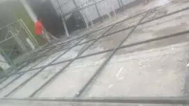Tukang las panggila.
