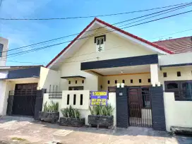 Disewakan Rumah daerah Gayungsari Surabaya