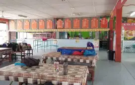Pelayan dan art