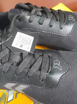 Sepatu Precise Ikari LC size 44