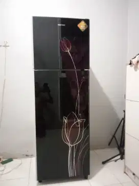 Kulkas 2 pintu Polytron Belleza jumbo