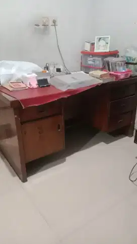 Meja belajar/meja kantor full jati tua