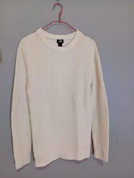 Sweater H&M size small warna cream