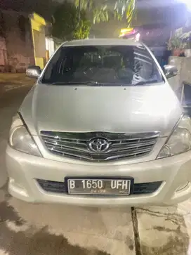 Kijang innova tipe v 2009