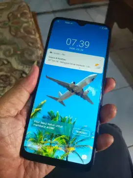 Infinix Hot 9play.. 4/64.. batre badakk joss