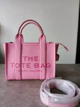 tas atau tote bag marc jacobs
