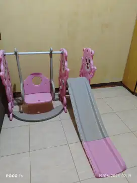 Mainan Ayunan dan Perosotan Anak Preloved