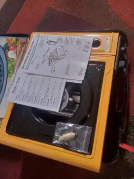 kompor portable + kaleng gas 1 ( brg baru )