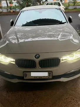 Bmw 320 tahun 2018 KM 77rb pajak panjang