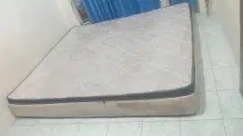 Dijual tempat tidur