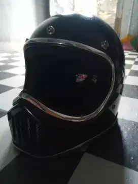 Jual helm cakil..jarang di pakai