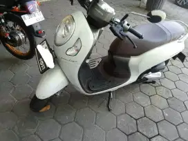 Scoopy Prestige 2023