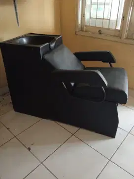 [Edisi Pindahan] Jual Cepat Kursi Keramas Salon - Bekas Jarang Pakai!