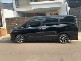 Toyota Voxy 2018 Bensin