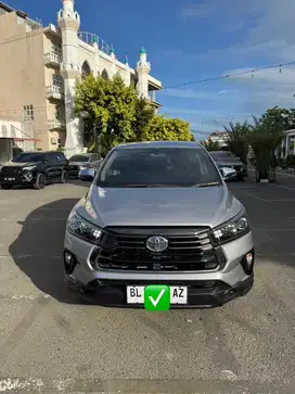 Innova Venturer 2.0 AT Bensin 2021