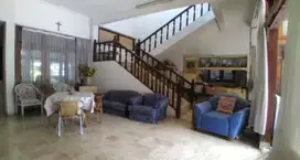 Rumah Kertajaya Indah  STRATEGIS BOULEVARD POOL Garasi 2, carport 4