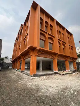 GEDUNG BARU KOMERSIAL DI RAGUNAN DEKAT TOL TB SIMATUPANG JAKSEL