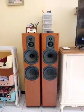 SPEAKER WHARFEDALE